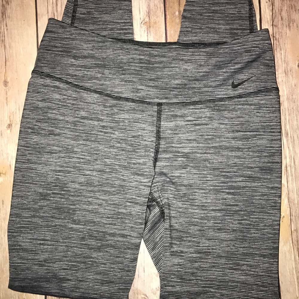 Nike leggings
